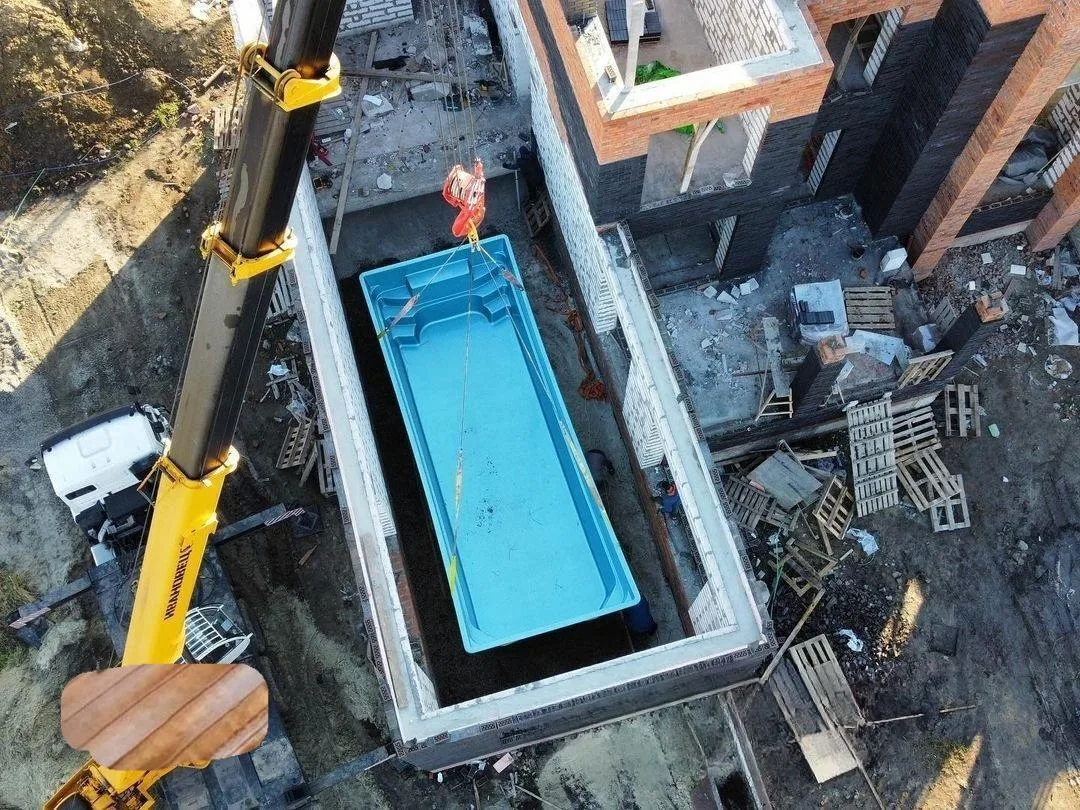 Laguna 9 — зона отдыха у бассейна в Владивостоке