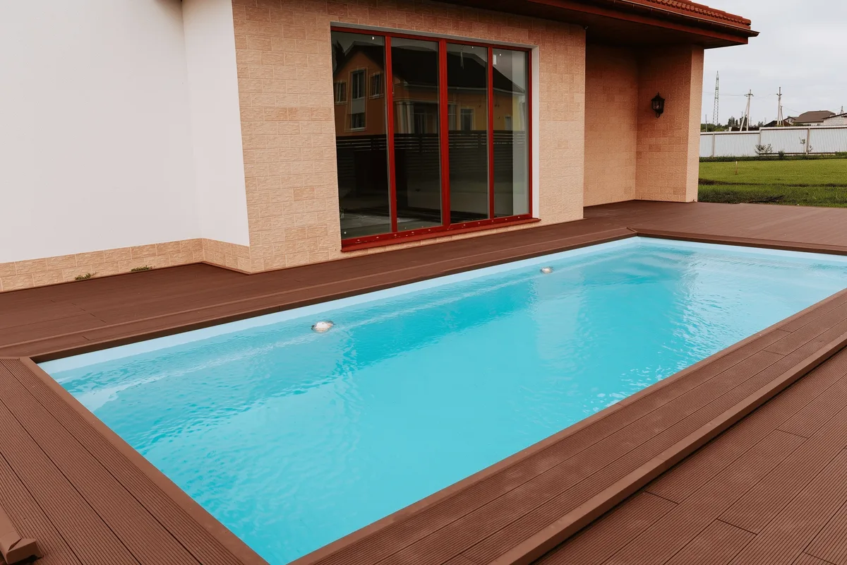 Композитный бассейн Laguna 8 — вид сверху в Владивостоке