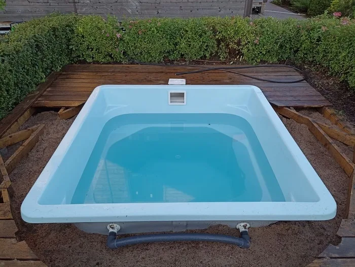 Композитная купель Laguna 2 — установка в Владивостоке